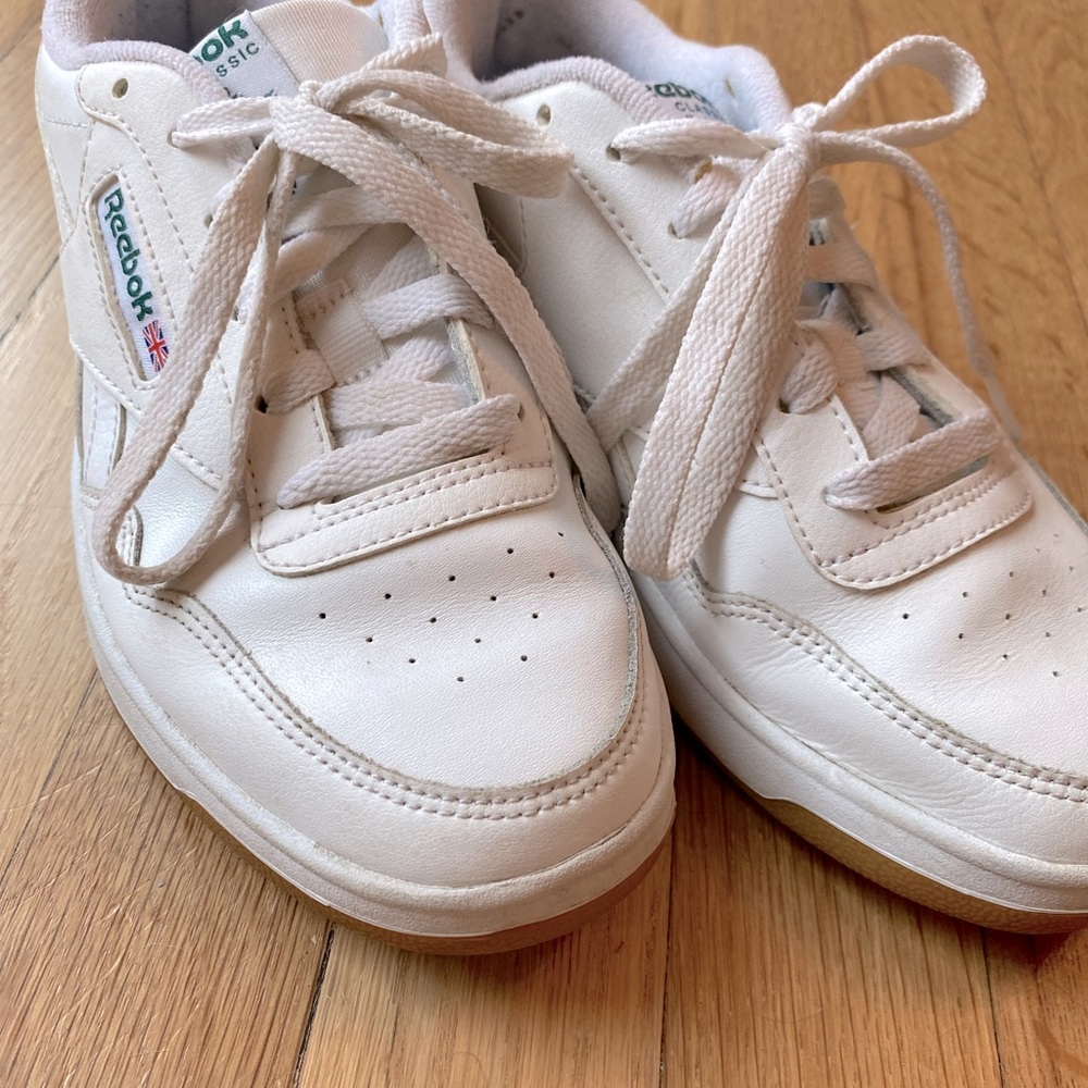 Reebok sneakers size 8